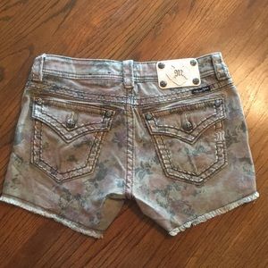 Miss Me Cargo Shorts. 28